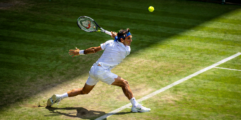 温布尔登网球锦标赛男单决赛 - 德约科维奇发球瞬间